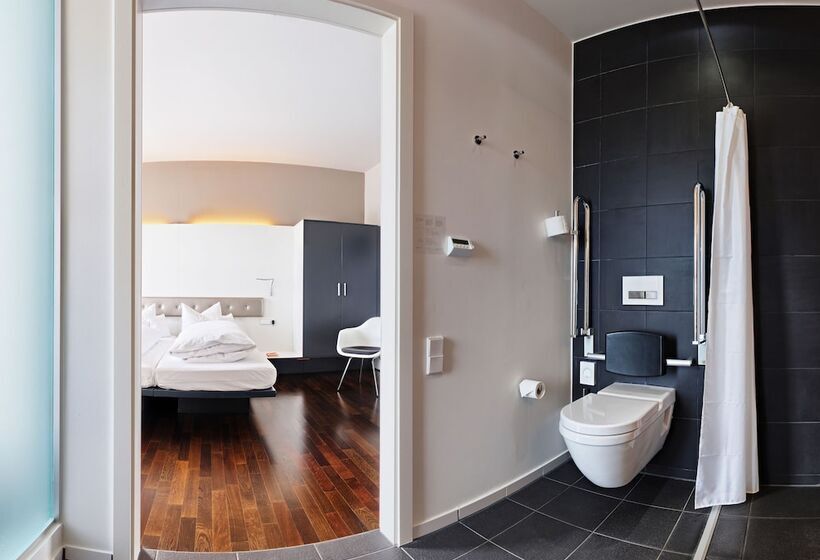 스탠다드 트리플 룸, V8 Hotel Classic Motorworld Region Stuttgart