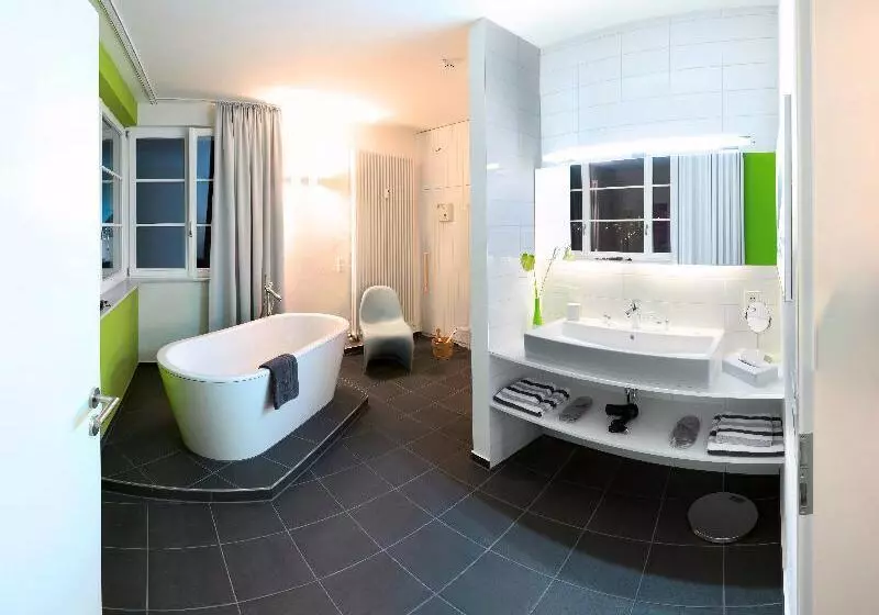 Sviitti, V8 Hotel Classic Motorworld Region Stuttgart