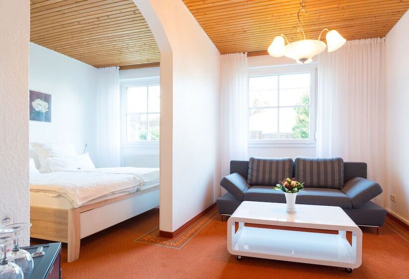 اتاق خانوادگی, Zum Kuhhirten