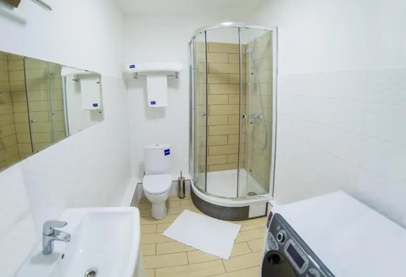 استودیوی استاندارد, Apart Hotel Kvartira 1