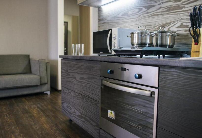 استودیوی استاندارد, Apart Hotel Kvartira 1