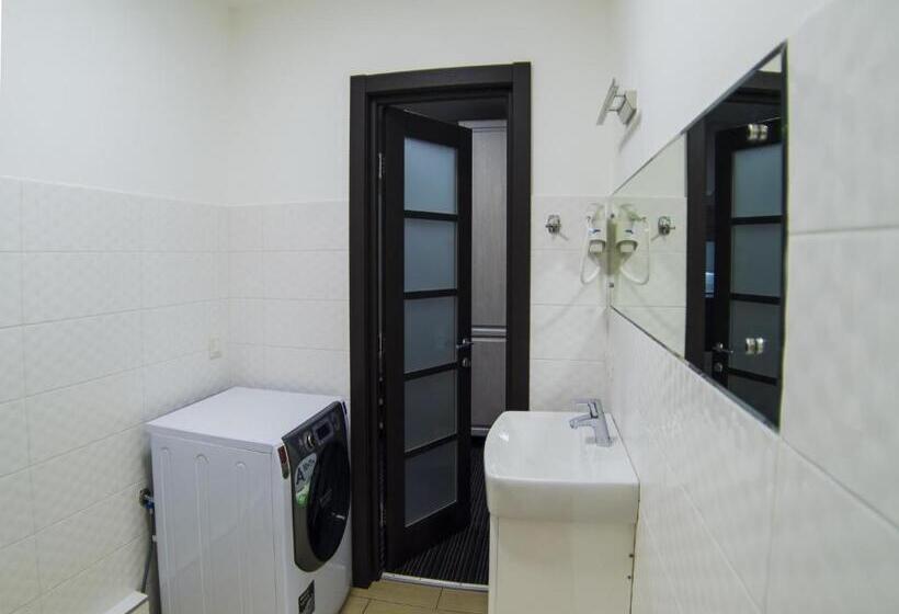 استودیو کامفورت, Apart Hotel Kvartira 1