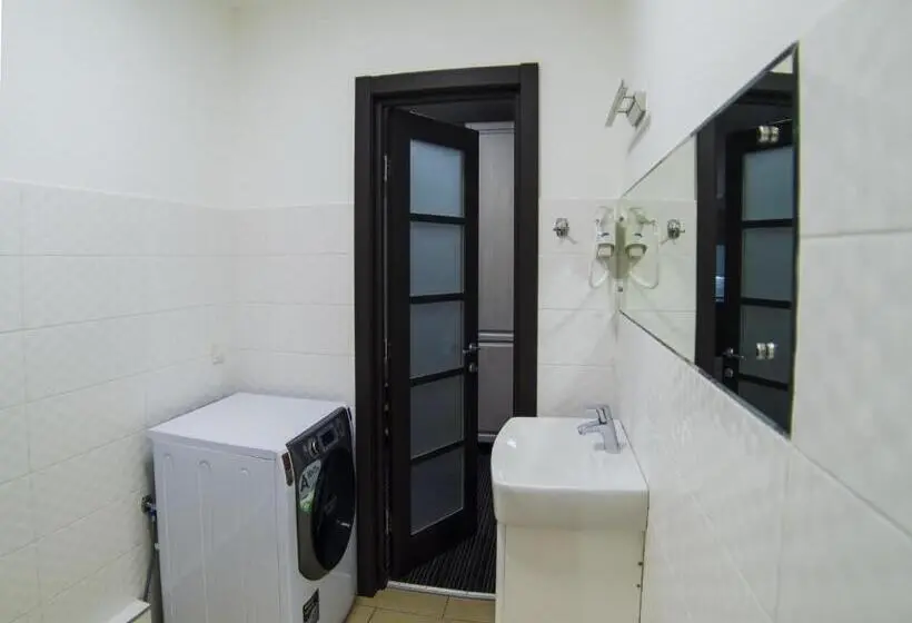 استودیو کامفورت, Apart Hotel Kvartira 1
