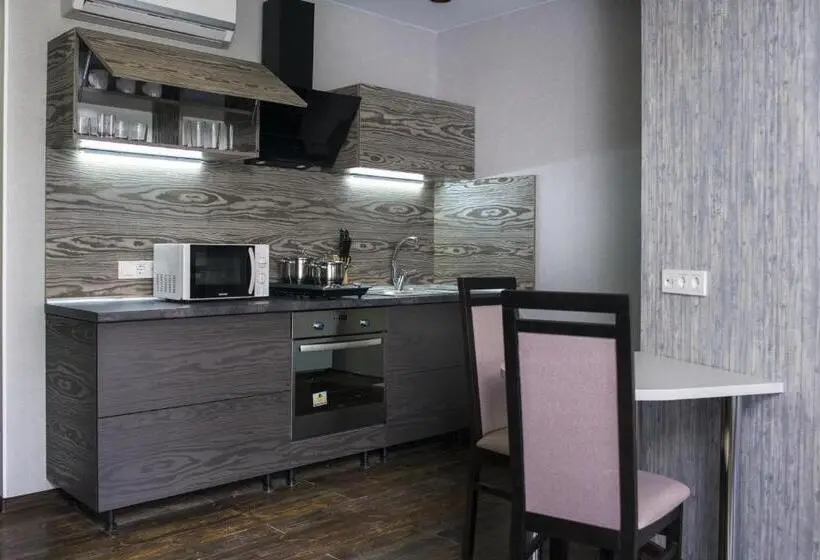 استودیو کامفورت, Apart Hotel Kvartira 1