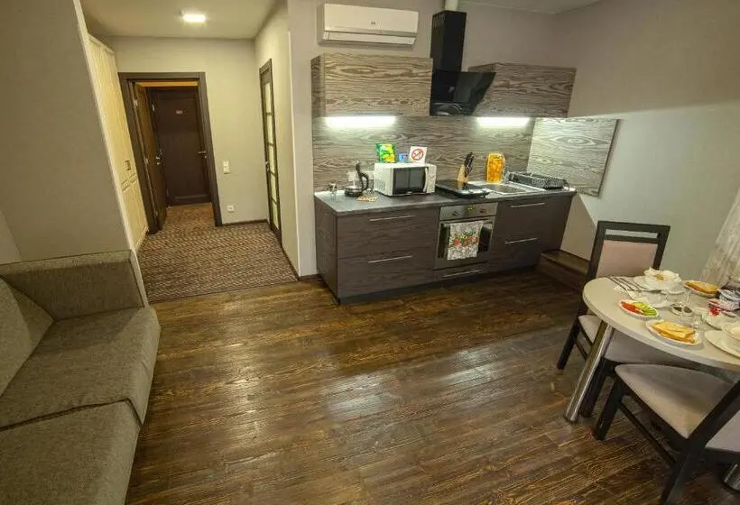 استودیو کامفورت, Apart Hotel Kvartira 1