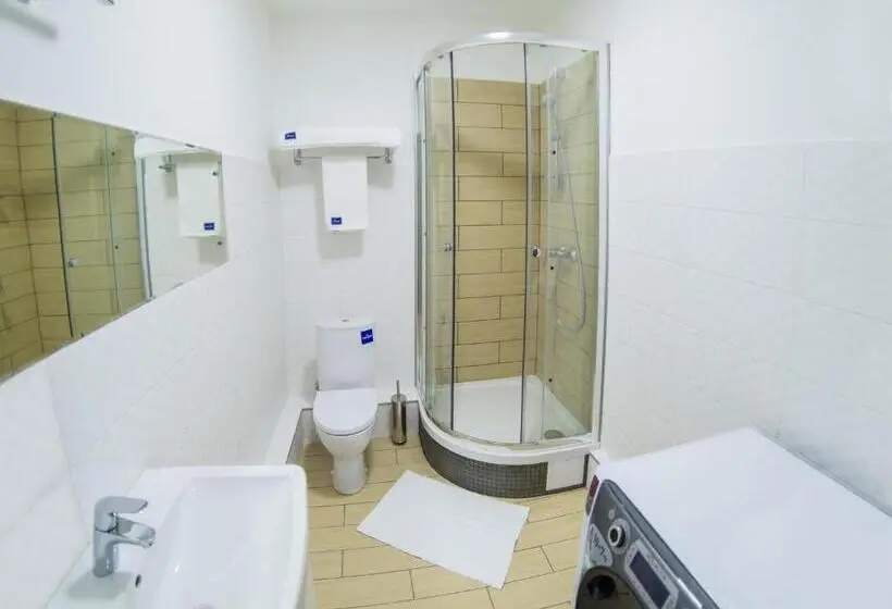 سوییت جونیور, Apart Hotel Kvartira 1