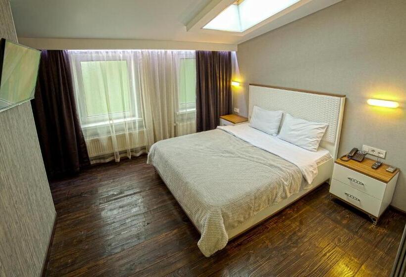 استودیو کامفورت, Apart Hotel Kvartira 1