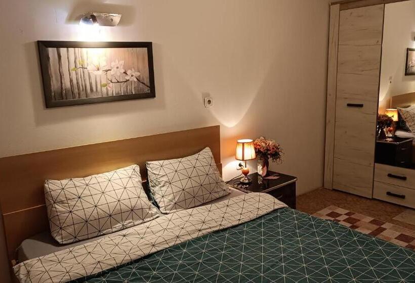 آپارتمان 1 خوابه با بالکن, City Park Apartments