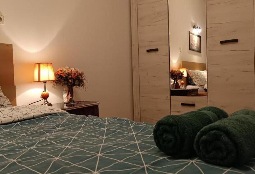 آپارتمان 1 خوابه با بالکن, City Park Apartments