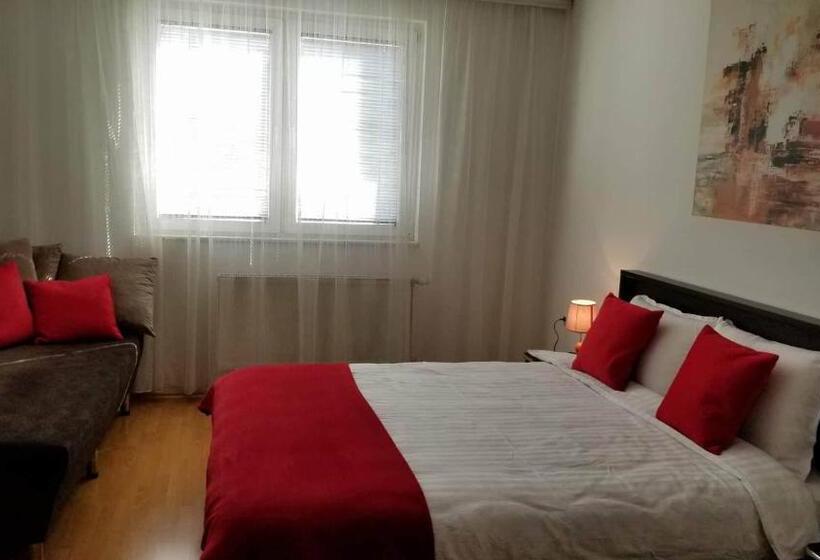 آپارتمان 1 خوابه, City Park Apartments