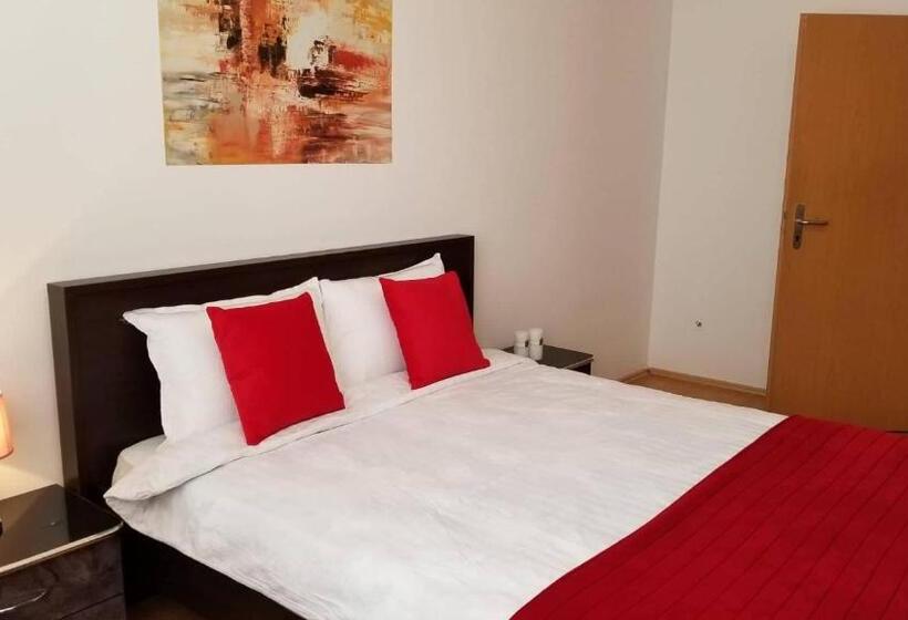 آپارتمان 1 خوابه, City Park Apartments