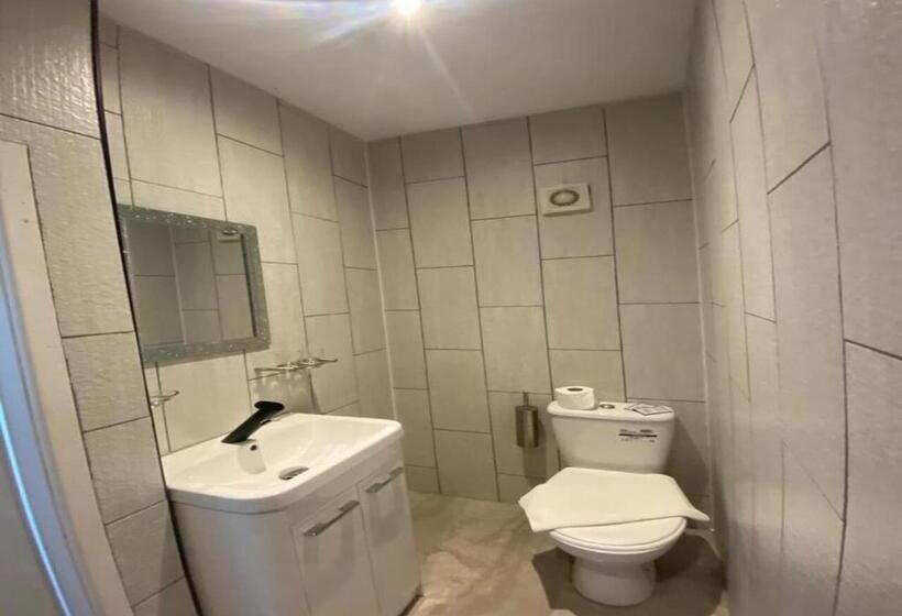 Четырехместный Номер Deluxe, Alexander Hotel Fully Refurbished All Rooms En Suite