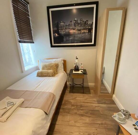 スタンダードシングルルーム, Alexander Hotel Fully Refurbished All Rooms En Suite