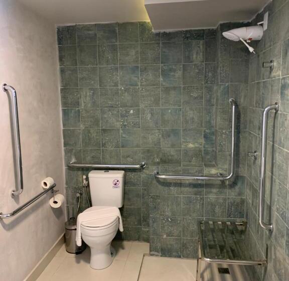 חדר סטנדרט מותאם לאדם עם מוגבלויות, Liiv Cobogo Natal Ponta Negra