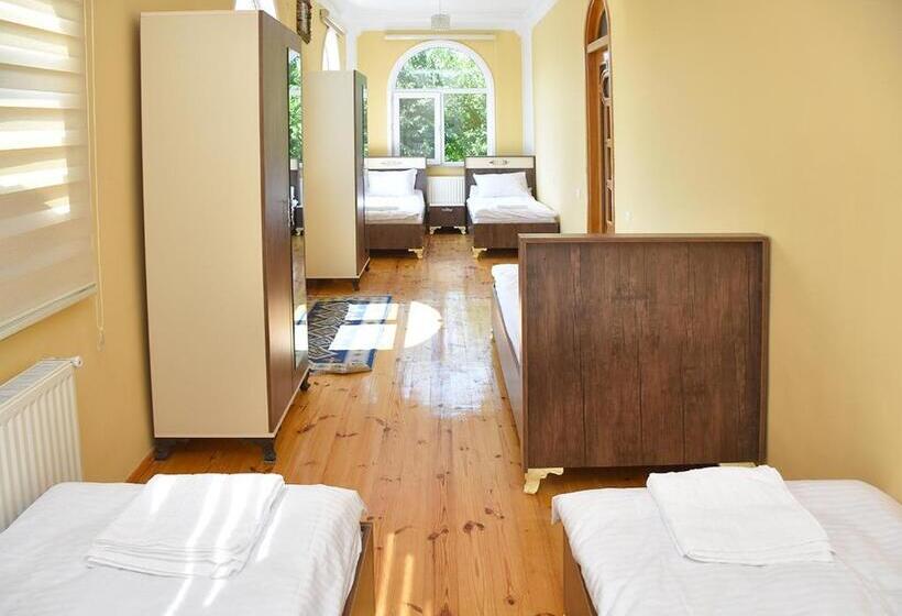 ویلای 1 خوابه, Gabala Palace Villa - 8 Bedrooms