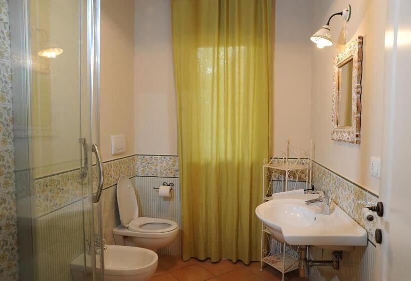 Апартаменты 1 Спальня, Affittacamere Fulé