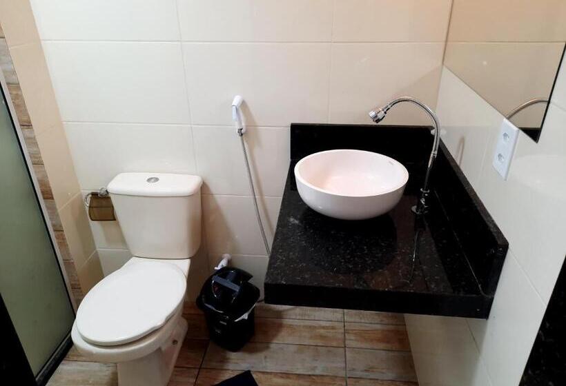 家庭间, Alice Suites