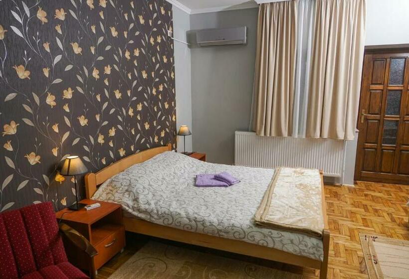 ویلای 1 خوابه, Amfora