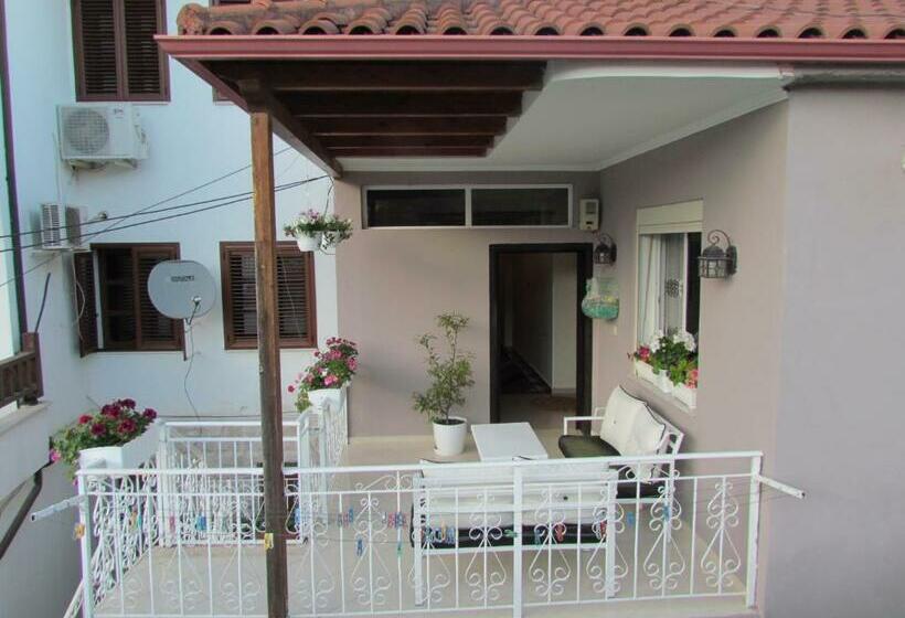 דירה בת חדר שינה 1 עם מרפסת, Apartment Koka