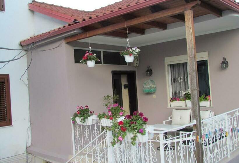 דירה בת חדר שינה 1 עם מרפסת, Apartment Koka