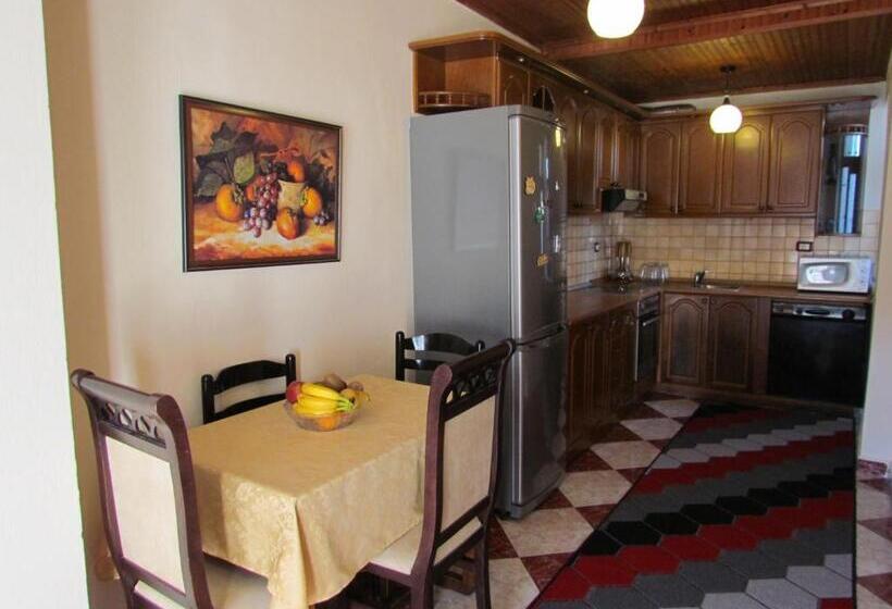 דירה בת חדר שינה 1 עם מרפסת, Apartment Koka