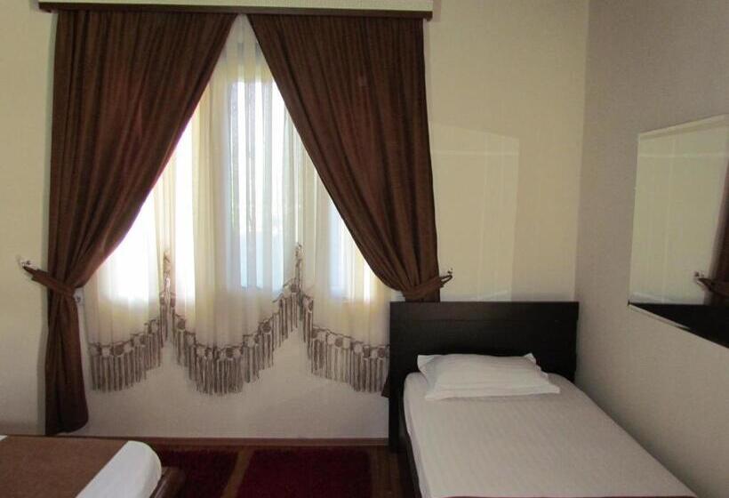 דירה בת חדר שינה 1 עם מרפסת, Apartment Koka