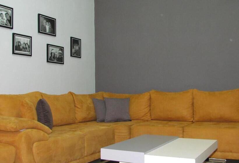 침실 1개 발코니 아파트, Apartment Koka