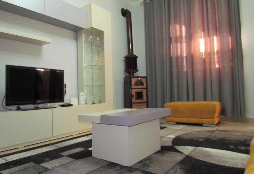 דירה בת חדר שינה 1 עם מרפסת, Apartment Koka