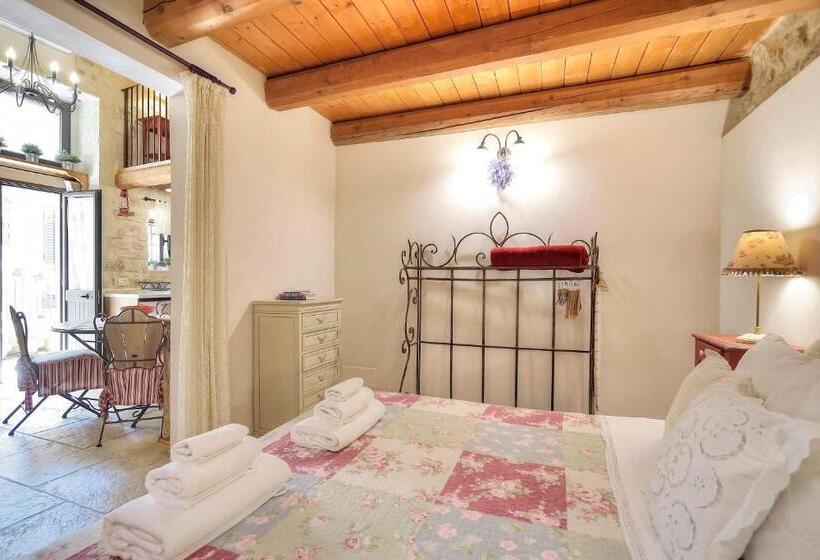 خانه 1 خوابه, Case Del Vicolo Stretto