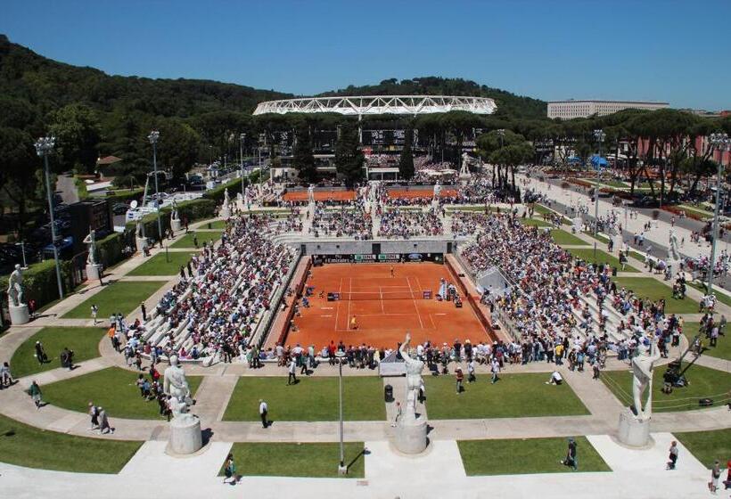 اتاق لوکس, Flaminio Holidays