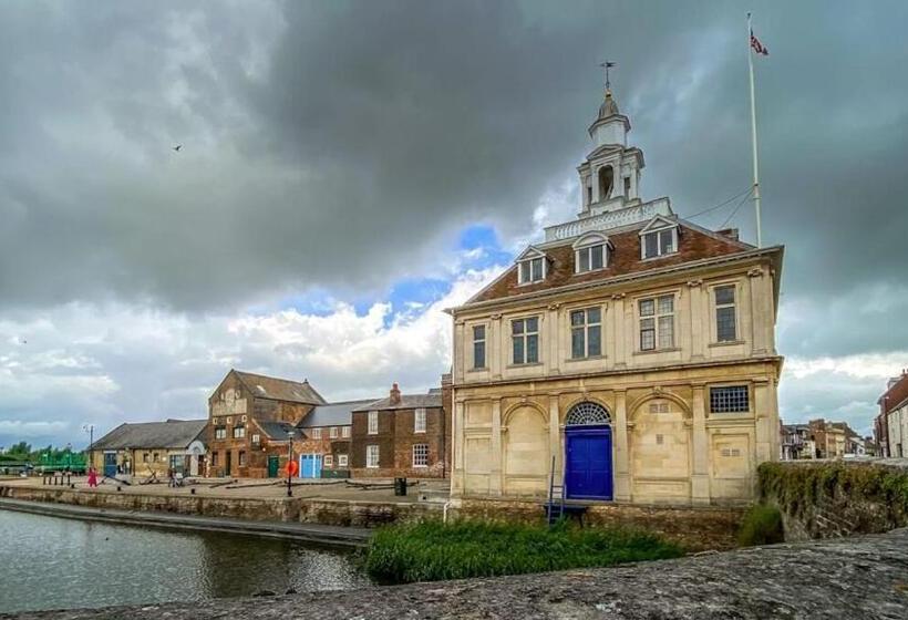 스탠다드 룸, Private Double Room With New Ensuite Shower Room