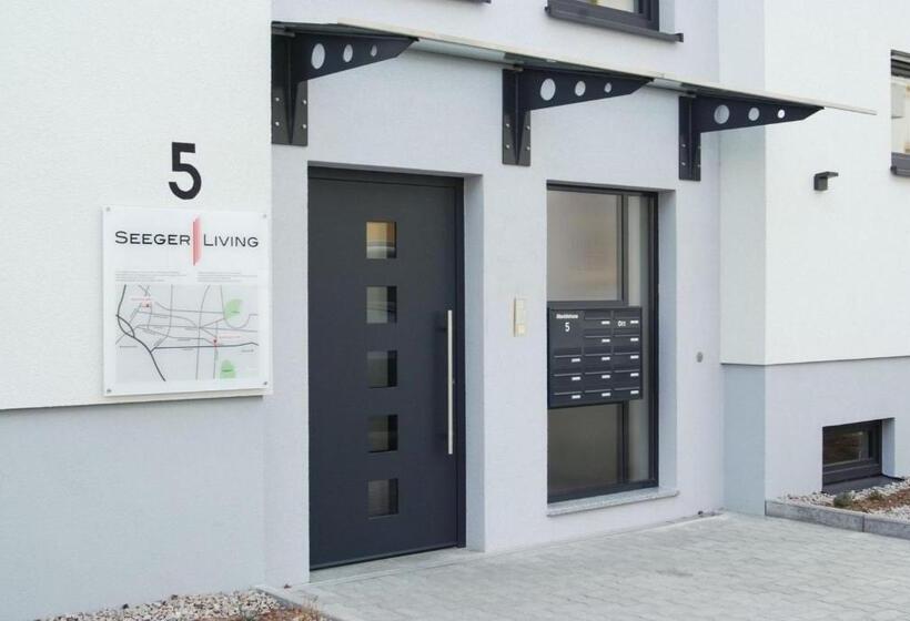 شقة غرفة واحدة, Seeger Living Premium West