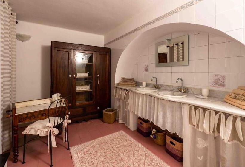 شقة غرفتين, B&b Palazzo Del Duca