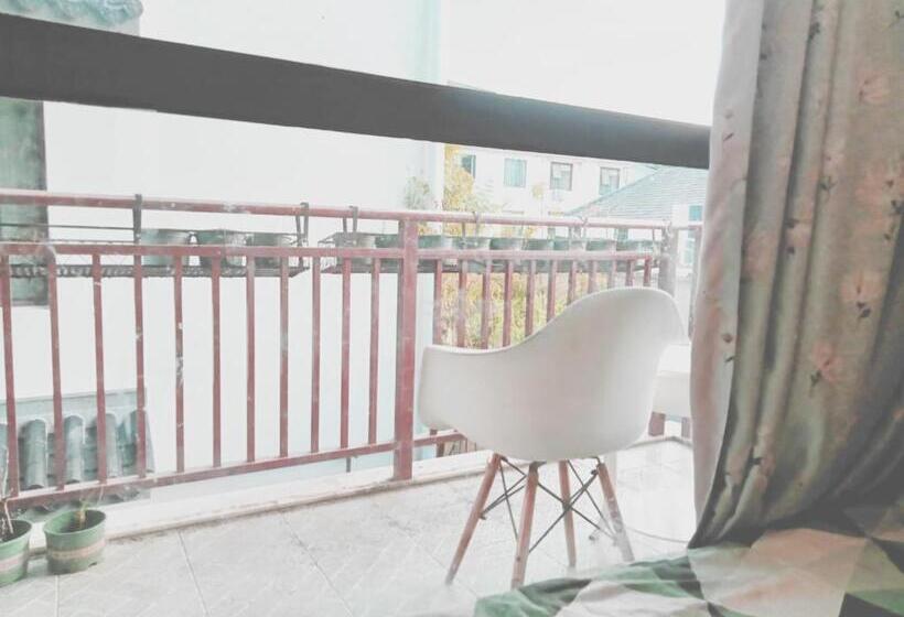 غرفة ديلوكس مزودة بشرفة, Hangzhou Citynest Music B&b 杭州栖息地音乐桌游民宿
