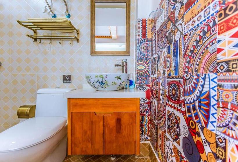 غرفة ديلوكس مزودة بشرفة, Hangzhou Citynest Music B&b 杭州栖息地音乐桌游民宿