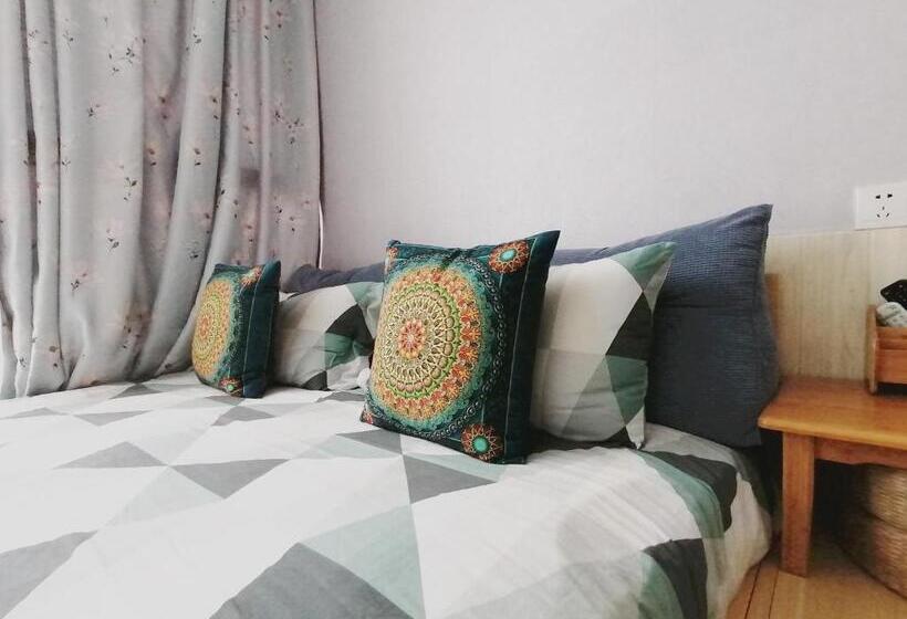 غرفة ديلوكس مزودة بشرفة, Hangzhou Citynest Music B&b 杭州栖息地音乐桌游民宿