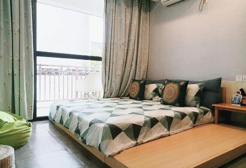 带阳台的豪华间, Hangzhou Citynest Music B&b 杭州栖息地音乐桌游民宿