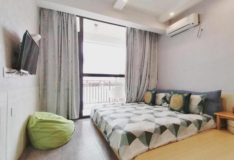 غرفة ديلوكس مزودة بشرفة, Hangzhou Citynest Music B&b 杭州栖息地音乐桌游民宿