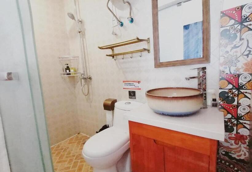 غرفة قياسية سرير كينج, Hangzhou Citynest Music B&b 杭州栖息地音乐桌游民宿