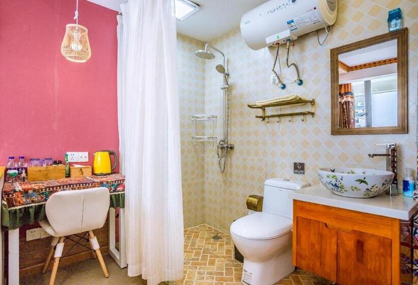 غرفة قياسية سرير كينج, Hangzhou Citynest Music B&b 杭州栖息地音乐桌游民宿