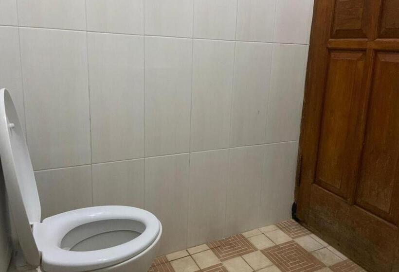 Люкс Повышенной Комфортности, Capital O 90497 Navaya Guest House