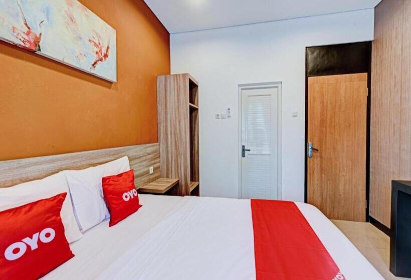 غرفة ديلوكس, Capital O 90497 Navaya Guest House