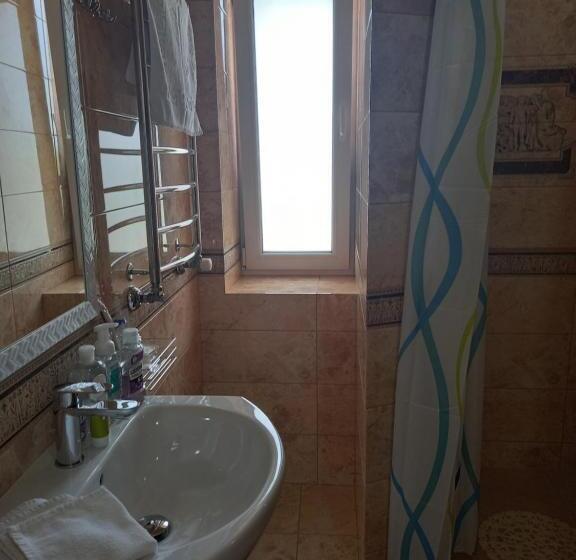 اتاق استاندارد چهار تخته, Dalim