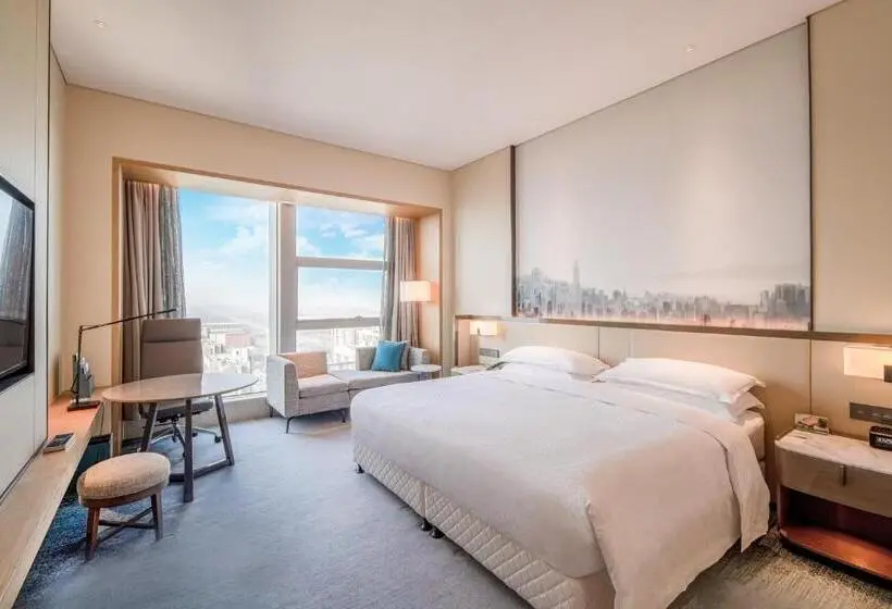 キングサイズベッド、シティビューデラックスルーム, Four Points By Sheraton Wuhan, Jiangxia