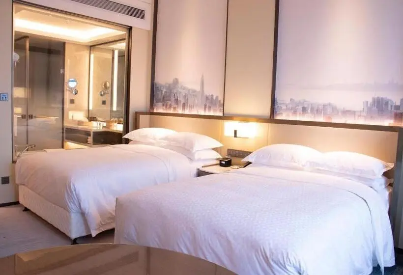シティビューのデラックスルーム, Four Points By Sheraton Wuhan, Jiangxia