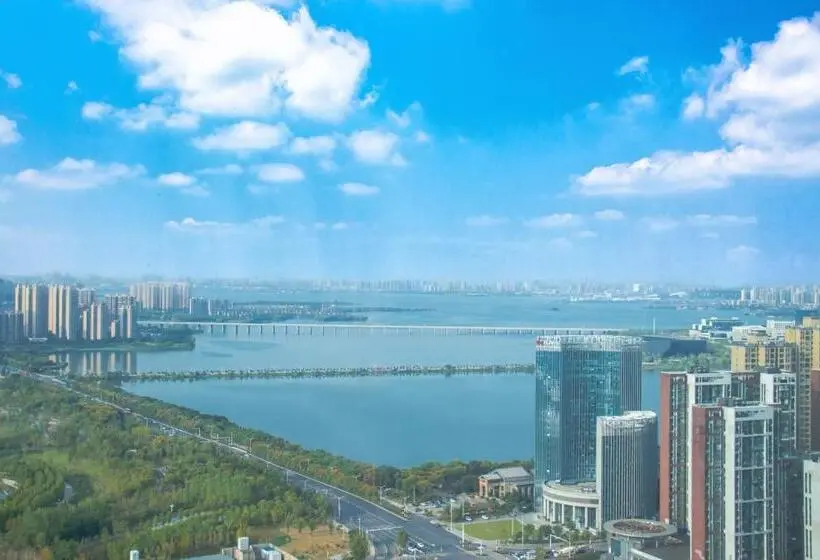 レイクビューデラックスルーム, Four Points By Sheraton Wuhan, Jiangxia