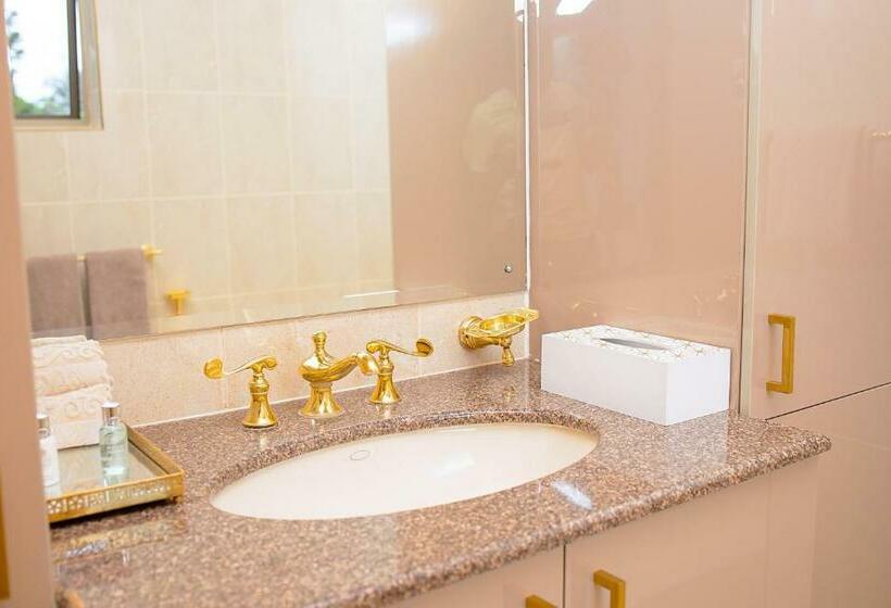 سوییت اجرایی, Masawara Urban Retreat