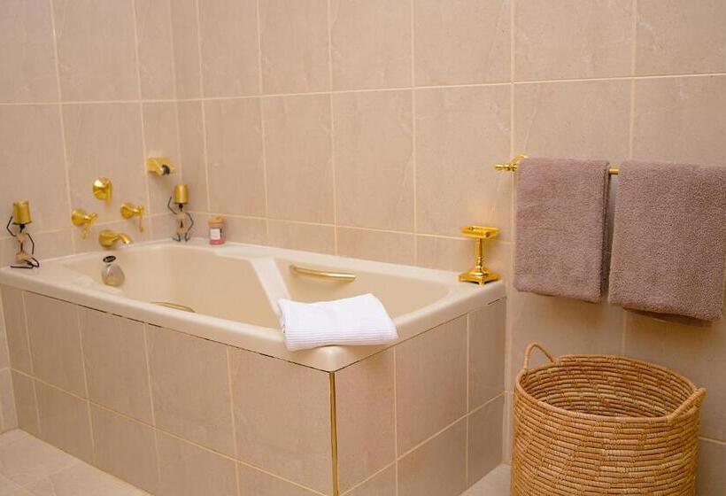 سوییت اجرایی, Masawara Urban Retreat