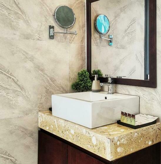 سوییت لوکس, Orson Hotel & Resort Con Dao