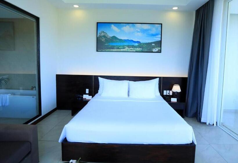 سوییت لوکس, Orson Hotel & Resort Con Dao